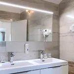 Victoria Istra Heated Pool Fenced Garden *